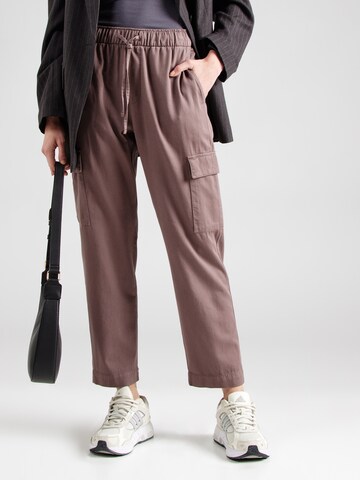 GAP Regular Cargo trousers in Brown: front
