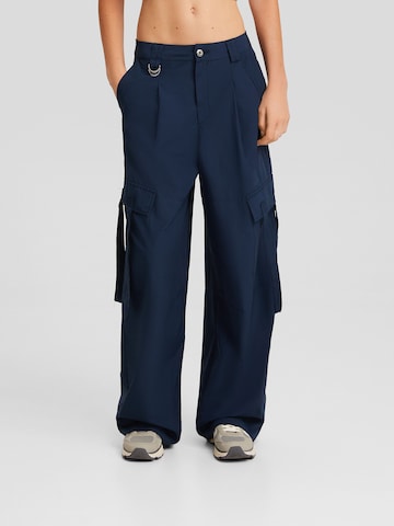 Wide Leg Pantalon cargo Bershka en bleu : devant