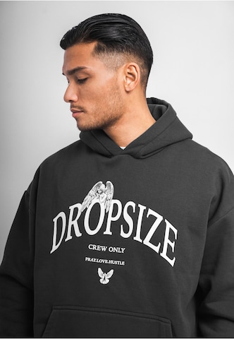 Dropsize Sweatshirt 'Pray Love Hustle' i svart