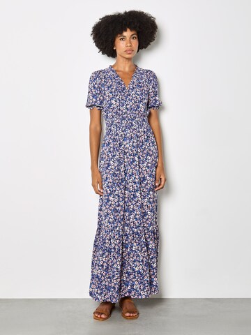 Apricot Ditsy Floral Tiered Maxi Dress ' ' in Blau