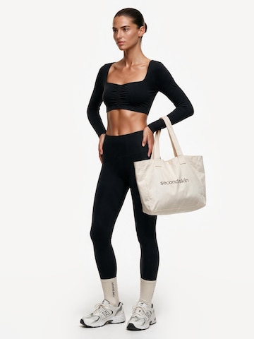 GOD SAVE QUEENS Top sportowy 'Second Skin Studio Long Sleeve Top' w kolorze szary