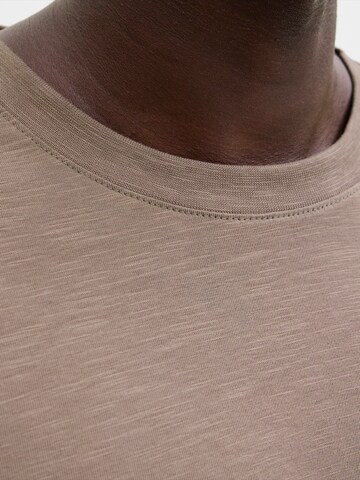 JACK & JONES T-Shirt 'JJEdover' in Braun