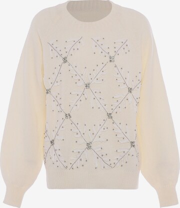 faina Sweater in White: front