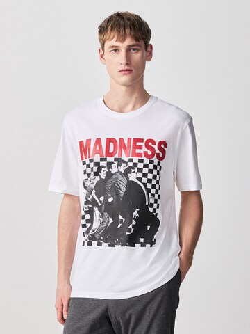 T-Shirt Next en blanc : devant