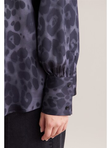 Chemisier 'Schwarze Rose' SEIDENSTICKER en gris