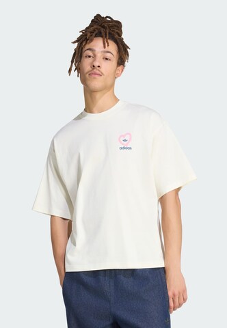 ADIDAS ORIGINALS - Camiseta 'V-Day Big Heart' en blanco