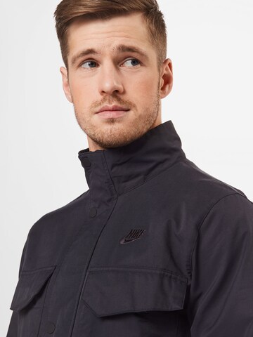 Nike Sportswear Prechodná bunda - Čierna