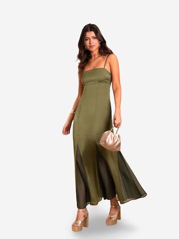 Robe THE-ARE en vert : devant