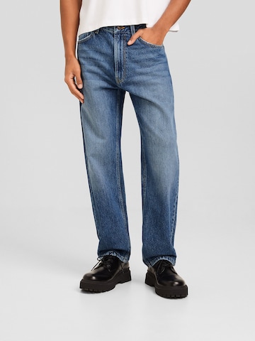 Bershka Regular Jeans in Blauw: voorkant