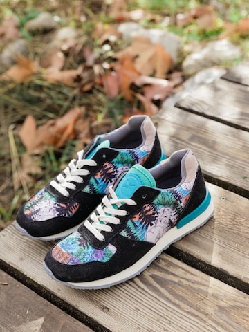 inkkas Sneaker low 'Inkkas Spirit Bear Vegan Sneaker – Handgefertigter Damen-Sneaker aus veganem Leder'‌ in Mischfarben