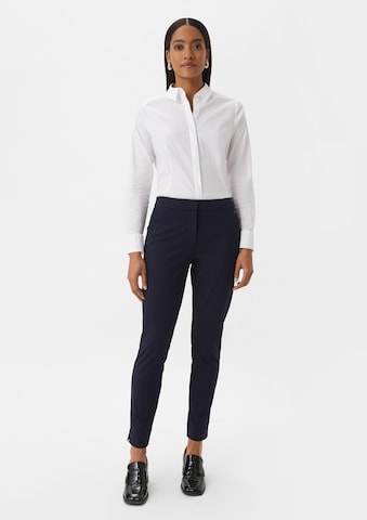 Coupe slim Pantalon COMMA en bleu : devant