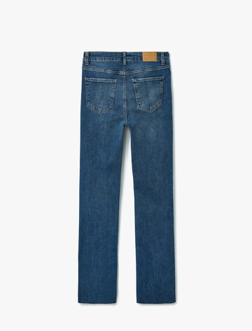 Koton Flared Jeans in Blau
