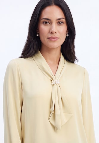 usha BLACK LABEL - Blusa en amarillo