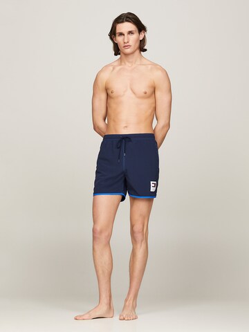 Tommy Jeans Badeshorts in Blau