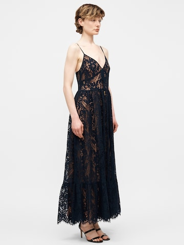 Rochie de seară de la MICHAEL Michael Kors pe albastru