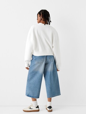 Sweat-shirt Bershka en blanc