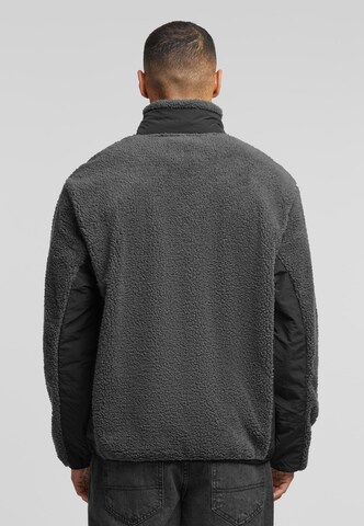 Giacca di pile di Karl Kani in grigio