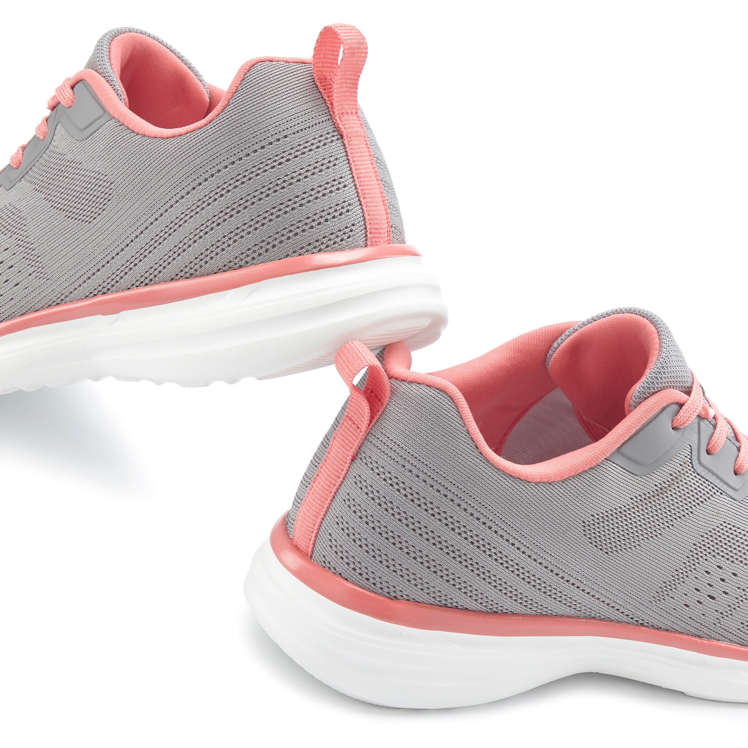 LASCANA Sneaker in Grau