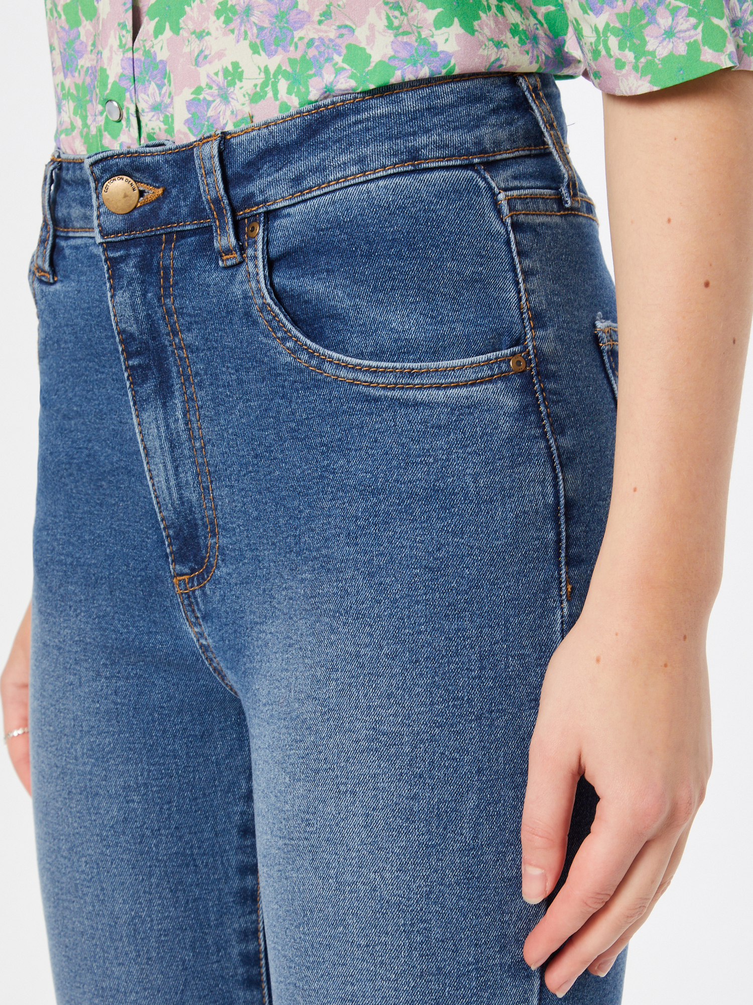 Cotton On Jeans in Blau 
