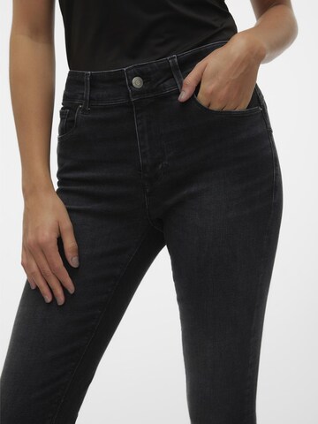 VERO MODA Skinny Jeans 'Embrace' in Zwart