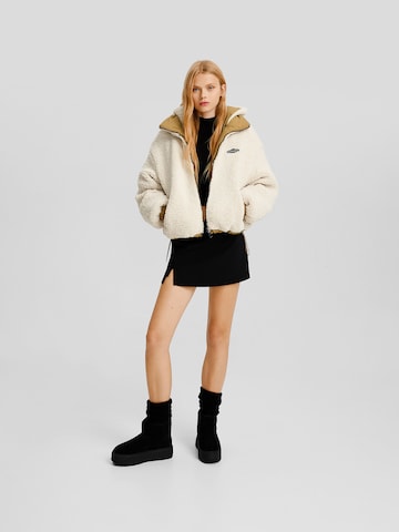 Bershka Jacke in Beige