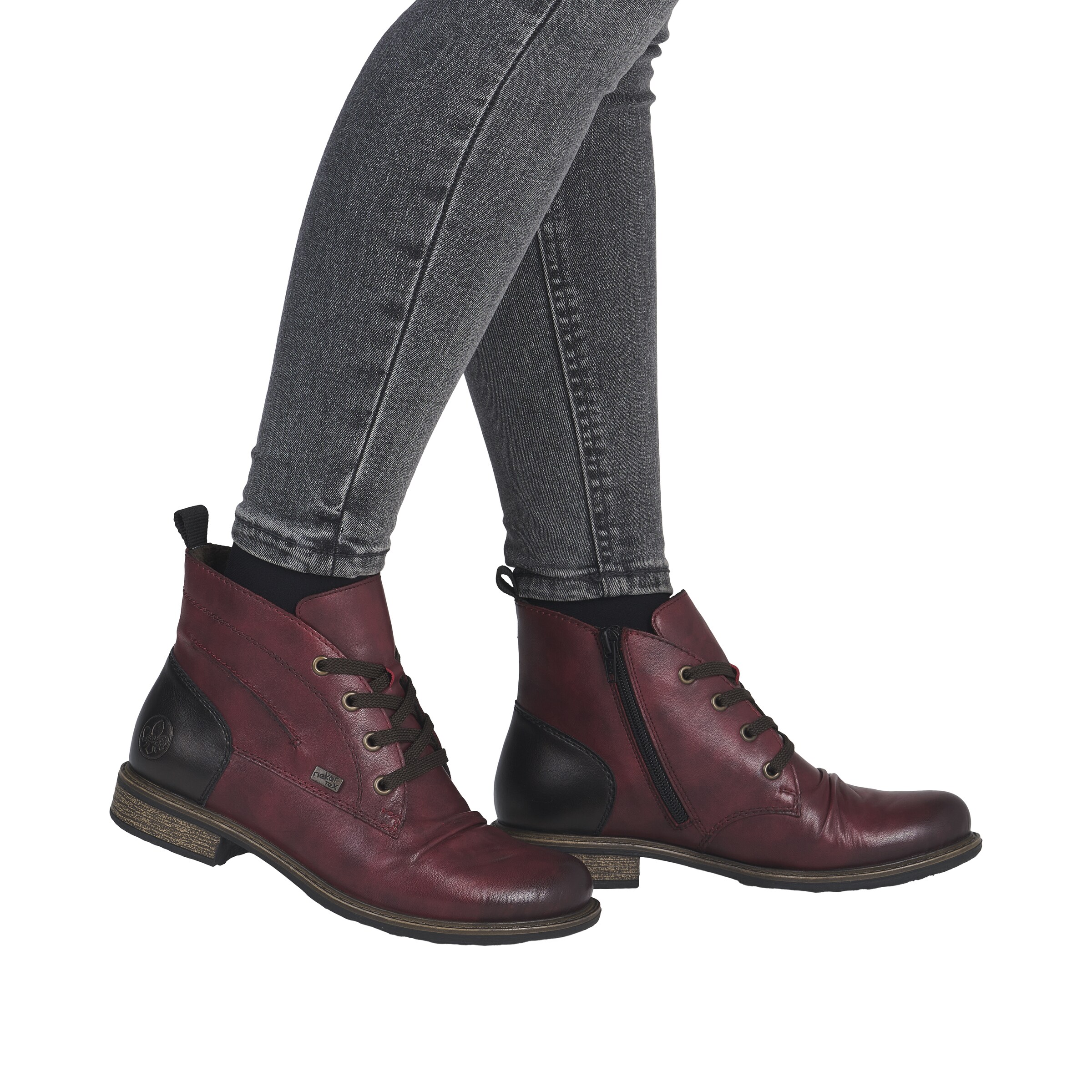 Bottines à lacets Rieker en rouge
