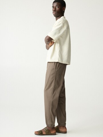 Pull&Bear Tapered Hose in Grün