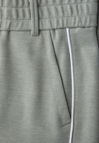 STREET ONE Slim fit Pants in Green