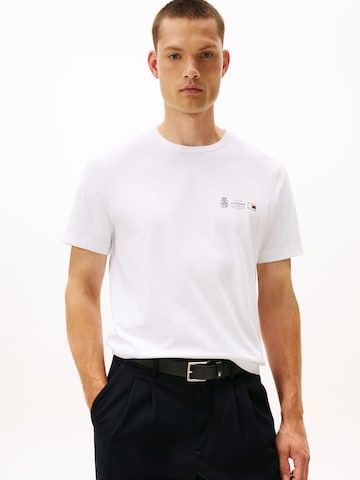 TOMMY HILFIGER Футболка в Белый: спереди