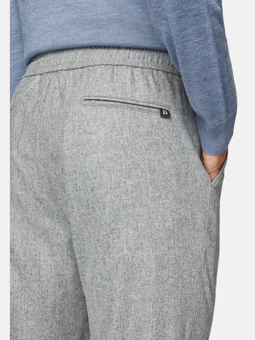 Boggi Milano Slim fit Trousers in Grey