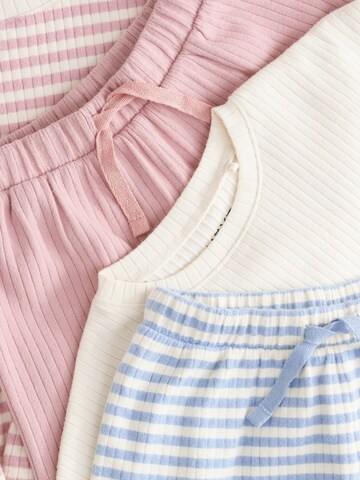 Next Set in Beige