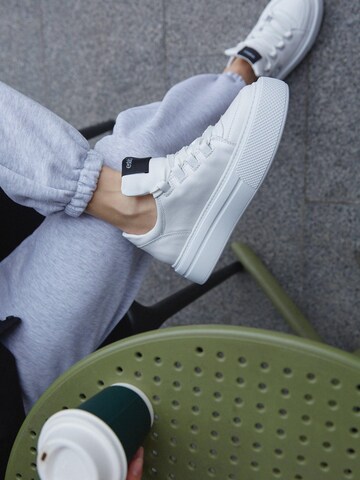 Estro Sneakers laag '09-3034' in Wit