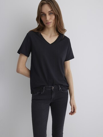 Mavi Shirt in Black: front