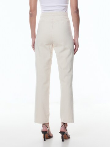 EDITED Regular Jeans 'Adaline' in Beige