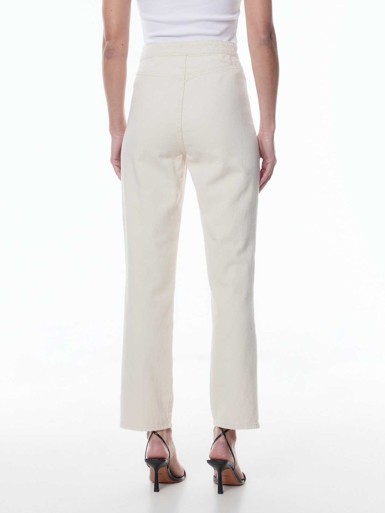 EDITED Producten Jeans 'Adaline' Beige