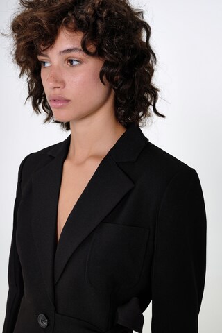 Aligne - Blazer em preto