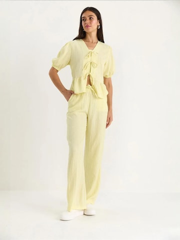 Bianco Lucci Pantsuit in Yellow
