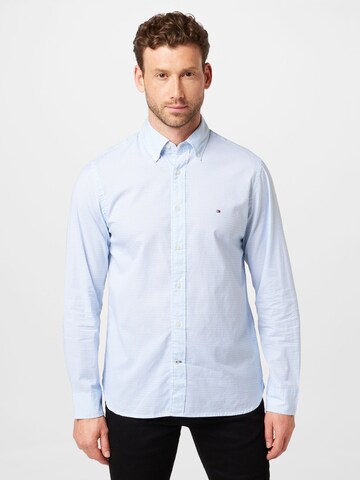 Coupe regular Chemise TOMMY HILFIGER en bleu : devant