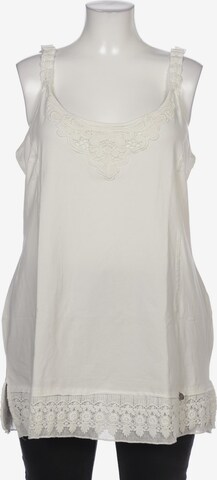 Tredy Top & Shirt in 4XL in White: front
