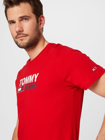 TOMMY HILFIGER T-Shirt in Rot