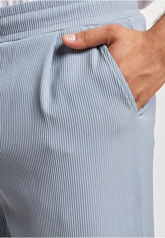 DEF Regular Chinohose in Grau