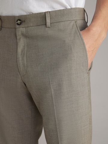 Coupe slim Pantalon à plis JOOP! en marron