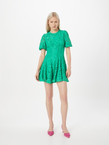 Robe 'Milly' Forever New en vert : devant