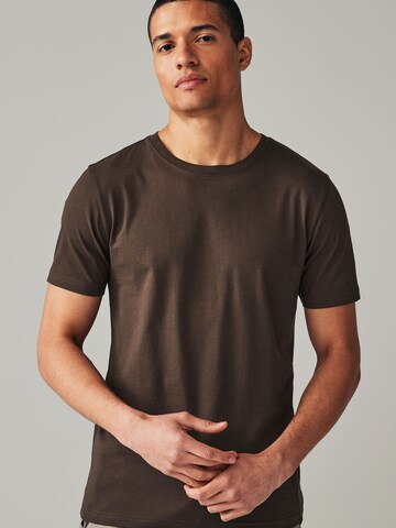 Next - Camisa 'Essential' em castanho: frente