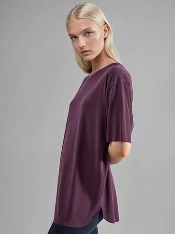 Busem T-Shirt in Lila