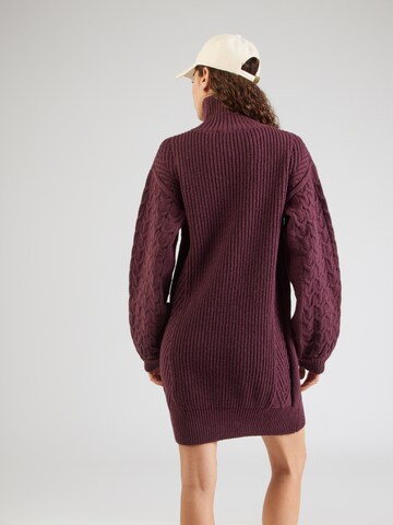 ABOUT YOU Плетена рокля 'Pia' в червено