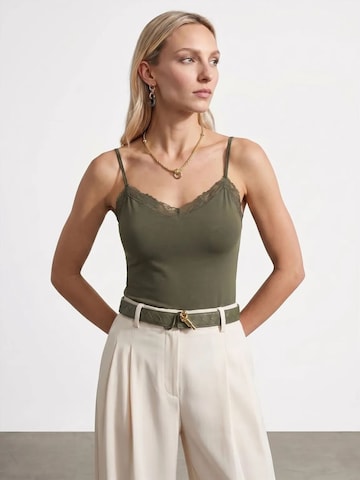 Dilvin - Blusa em verde: frente
