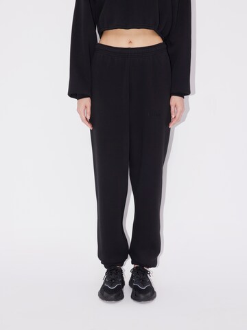 Tapered Pantaloni 'Ruby' di LeGer by Lena Gercke in nero: frontale