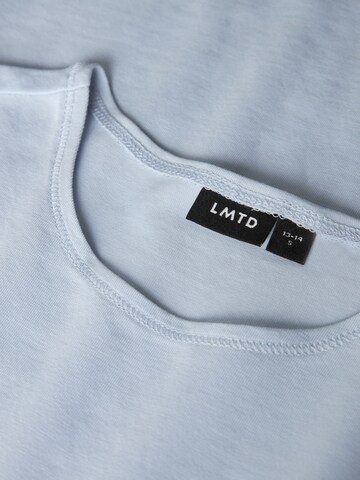 LMTD Bluser & t-shirts i blå