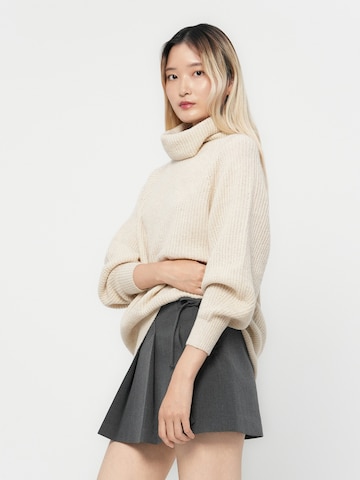 Pullover 'ONLWHITNEY' di ONLY in grigio